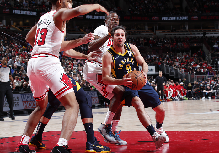  拉文绝平公牛加时负篮网  