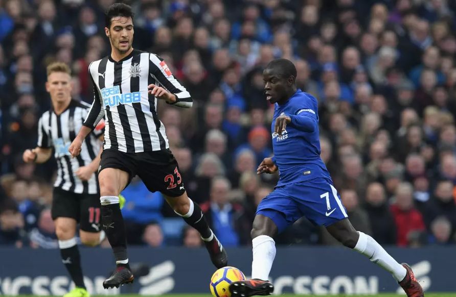  切尔西憾平纽卡斯尔，争四形势急转直下  