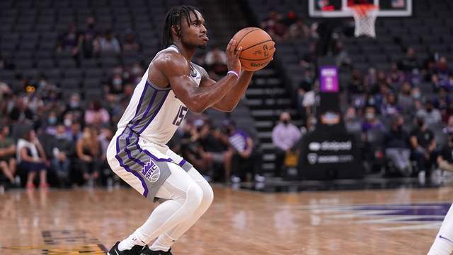  活塞坎宁安斩获月度最佳新秀荣誉  