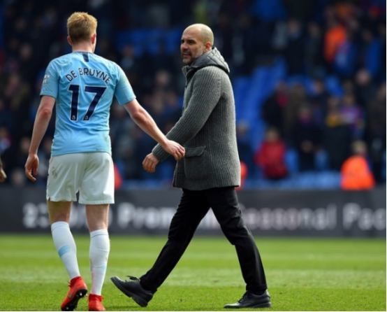  曼城中场德布劳内伤愈复出建功  